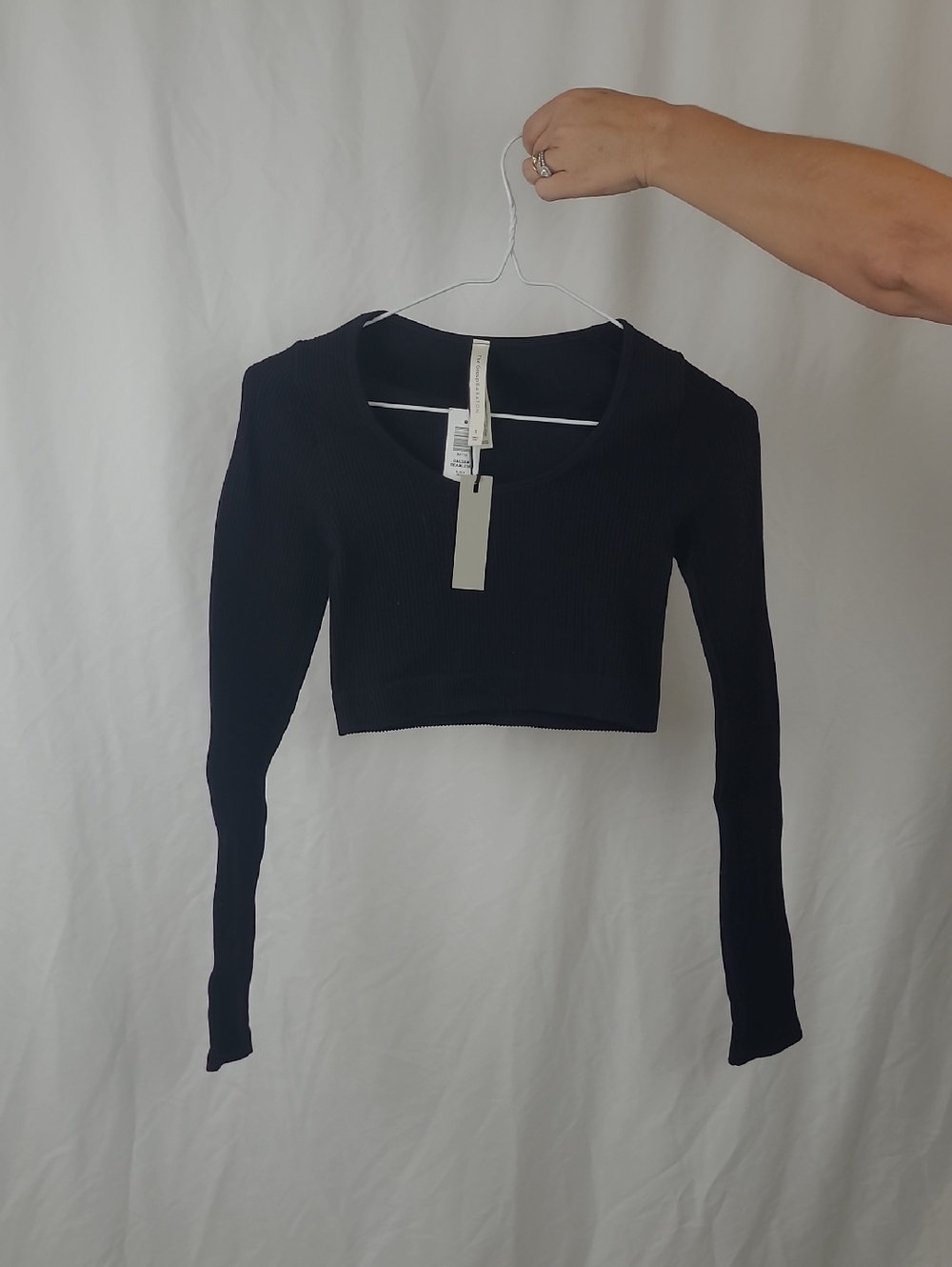 Babaton Black Ribbed Long-Sleeve Cropped Top